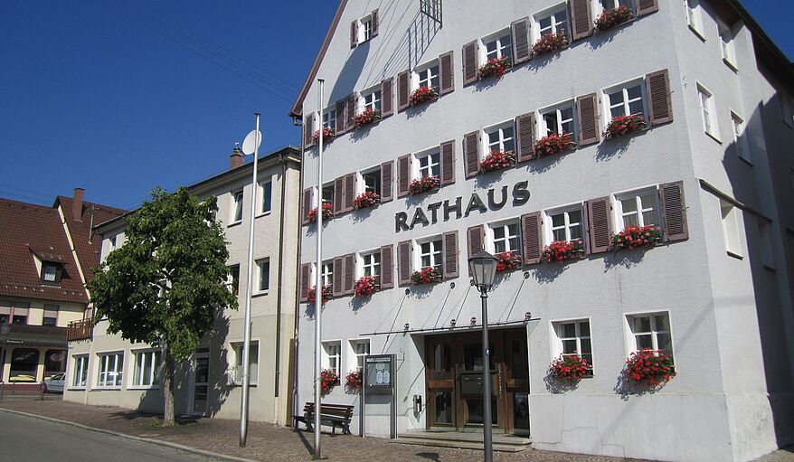 Rathaus und Bürgerbüro Schömberg