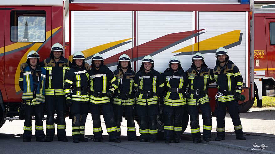 v.l.n.r: Jens Schätzle (GF), Steffen Hehnle (MA), Melissa Zweigart, Karsten Benedyczak, Michael Bröllos, Benita Riedlinger, Nuria Munoz Fernandez, Thomas Weinmann, Philipp Eppler - Foto: Selina Eppler