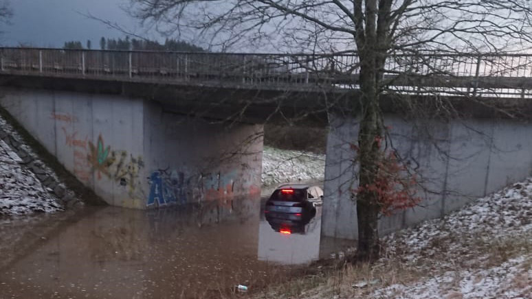 2020 | Einsatz Nr. 14 | Person in PKW eingeschlossen